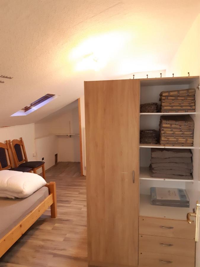 Monteurzimmer Ausma -